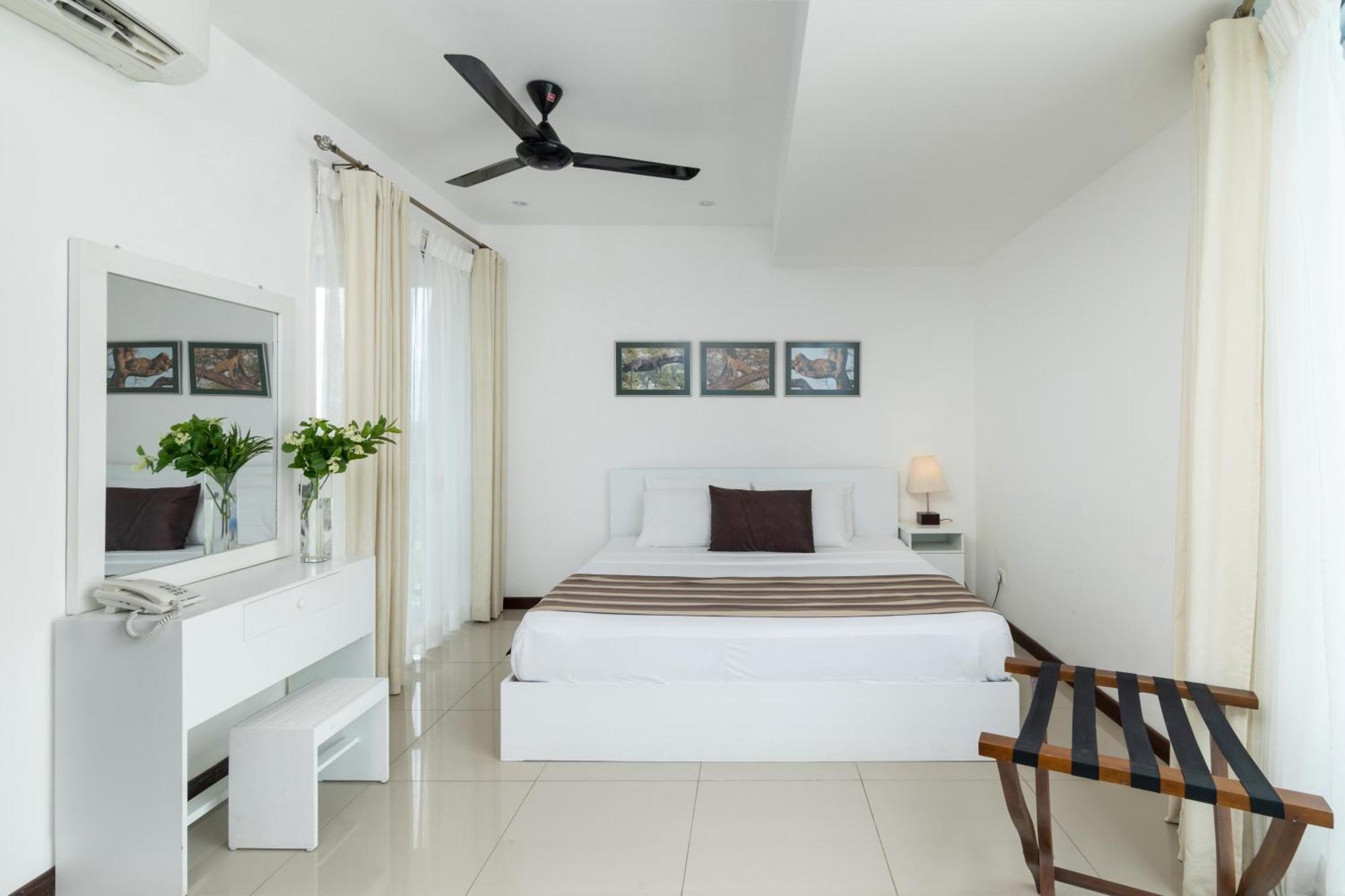 Oceanfront Condominium - Nilaveli Ngoại thất bức ảnh