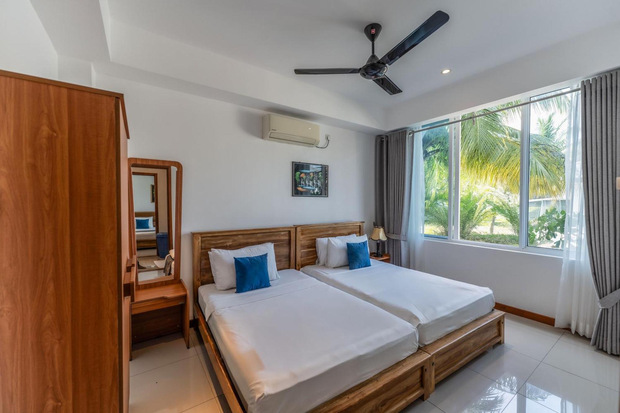 Oceanfront Condominium - Nilaveli Ngoại thất bức ảnh