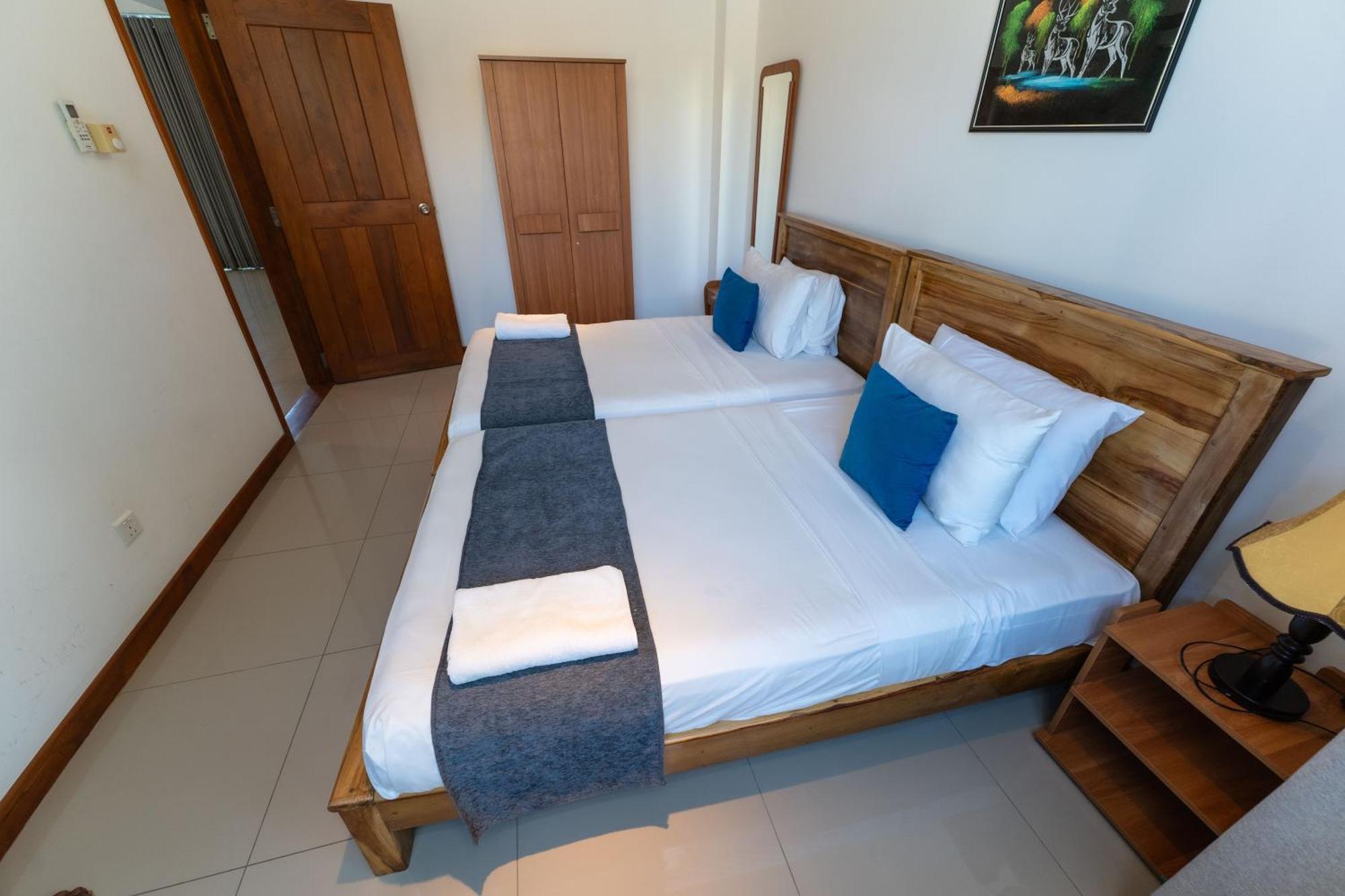 Oceanfront Condominium - Nilaveli Ngoại thất bức ảnh
